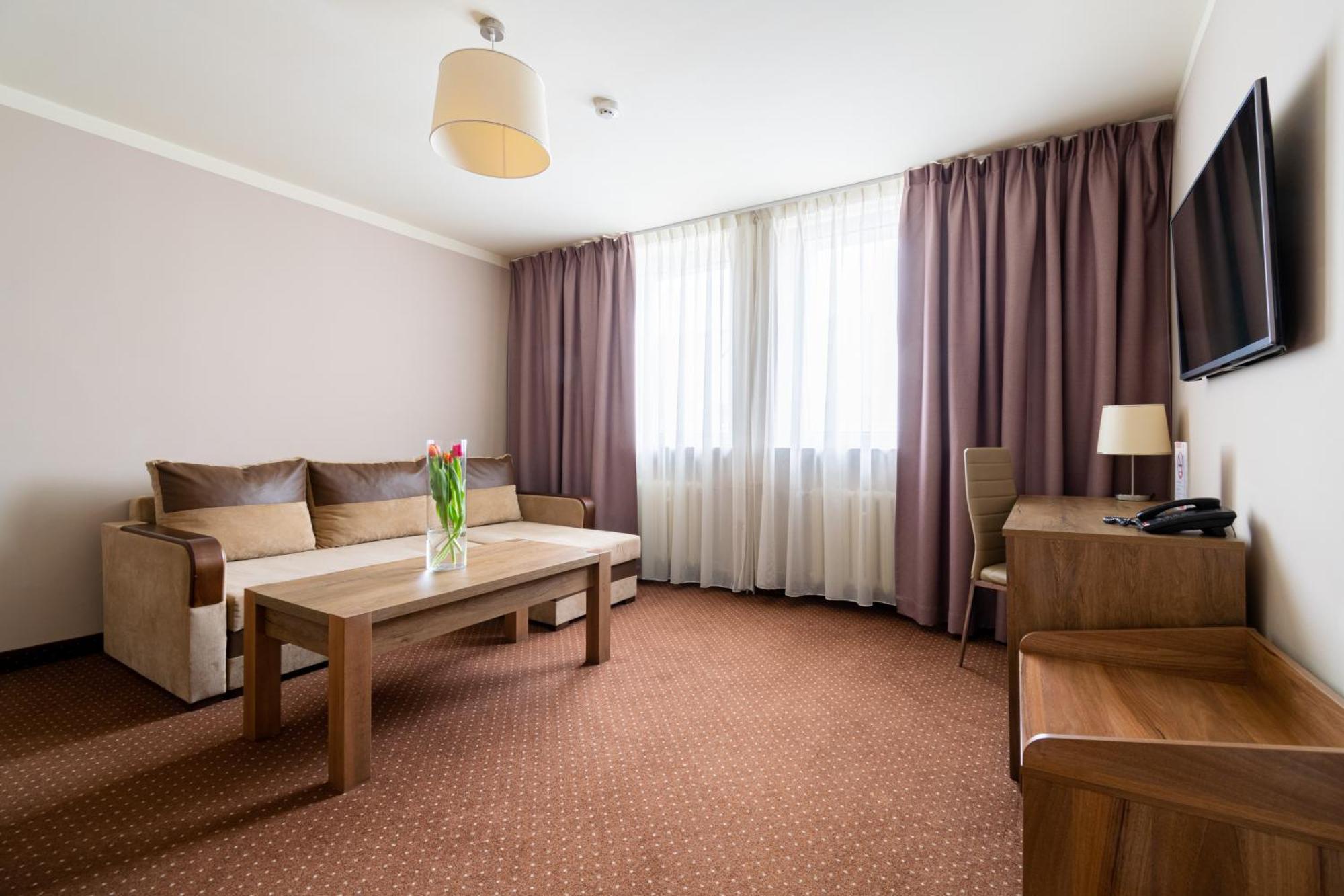 Hotel Diament Zabrze - Gliwice מראה חיצוני תמונה