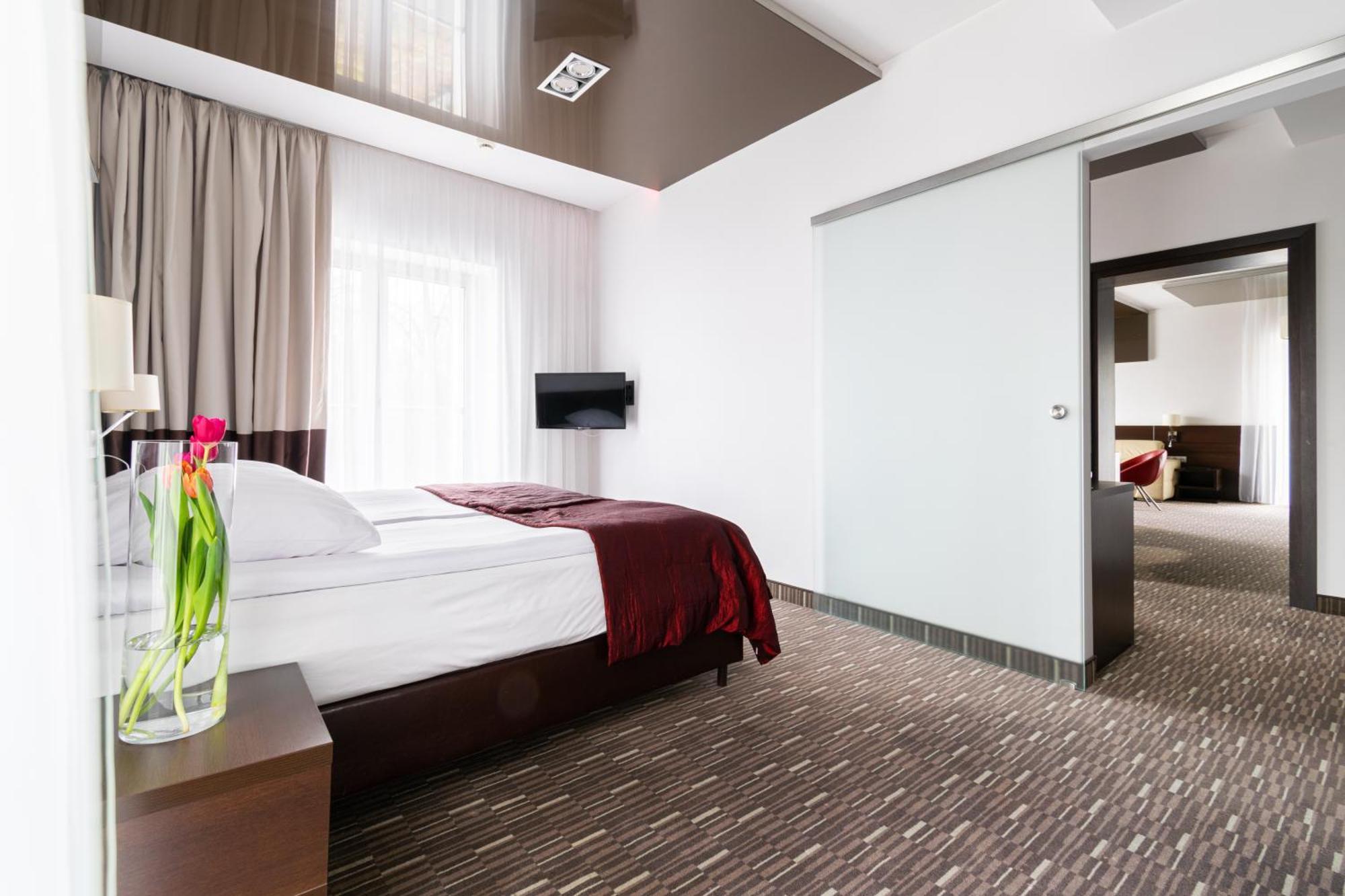 Hotel Diament Zabrze - Gliwice מראה חיצוני תמונה