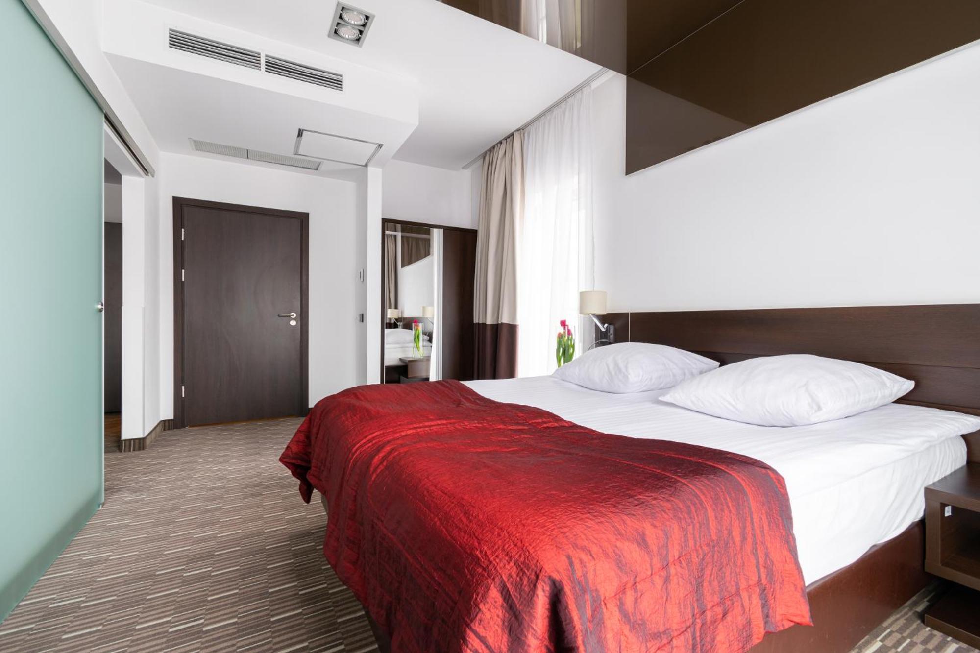 Hotel Diament Zabrze - Gliwice מראה חיצוני תמונה