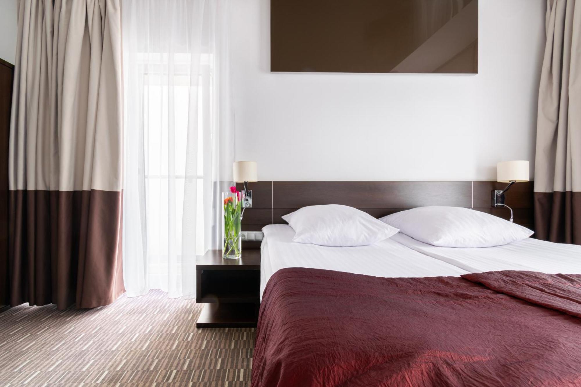 Hotel Diament Zabrze - Gliwice מראה חיצוני תמונה