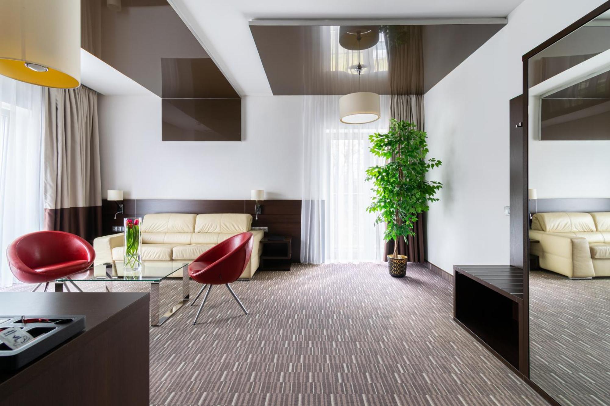 Hotel Diament Zabrze - Gliwice מראה חיצוני תמונה