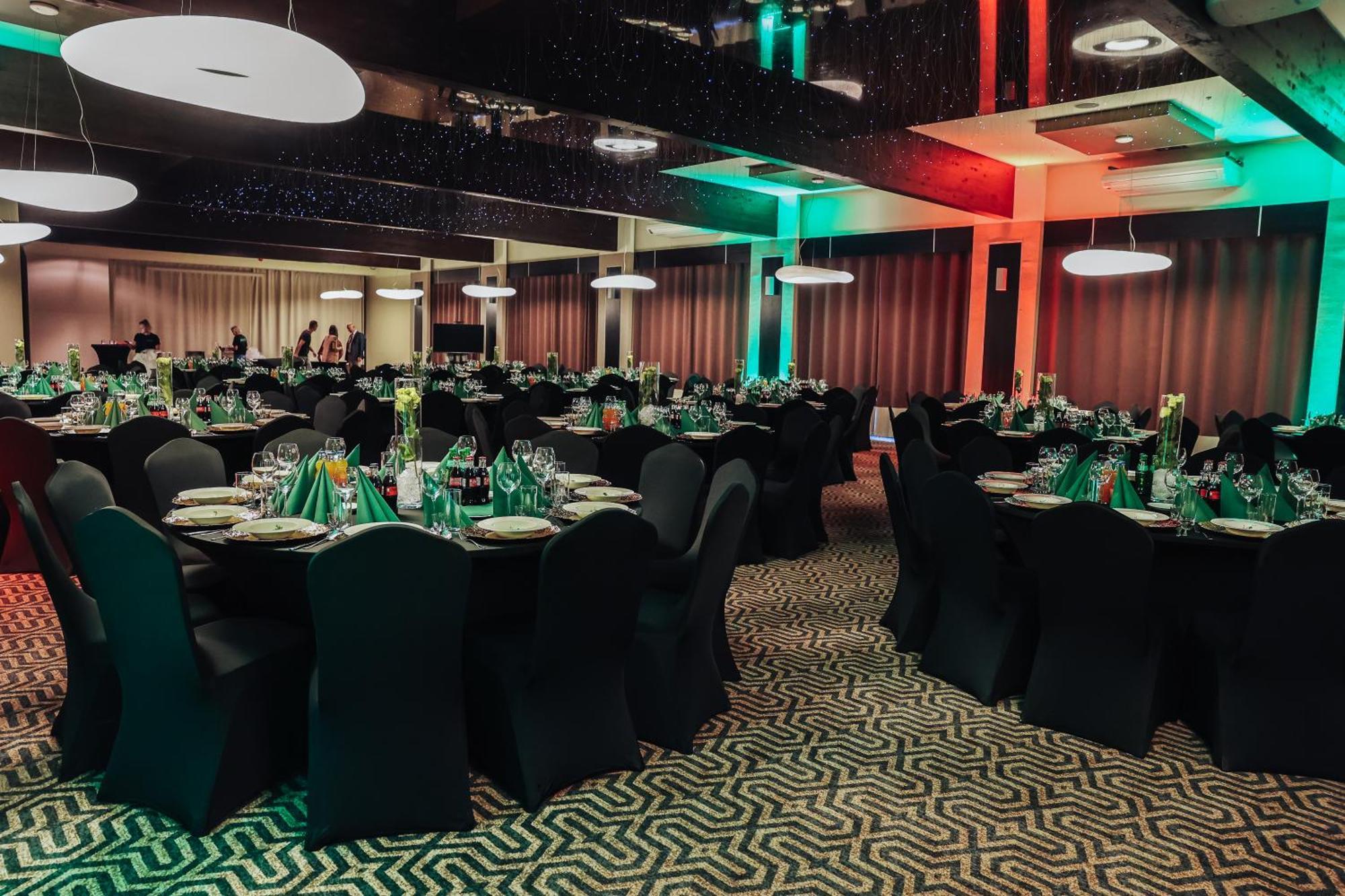 Hotel Diament Zabrze - Gliwice מראה חיצוני תמונה