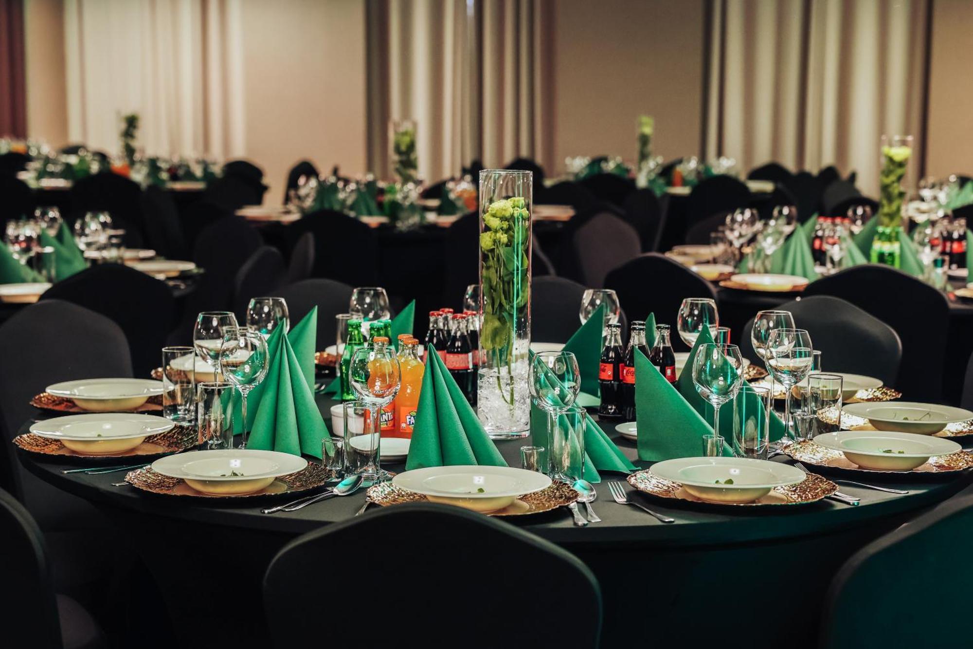 Hotel Diament Zabrze - Gliwice מראה חיצוני תמונה